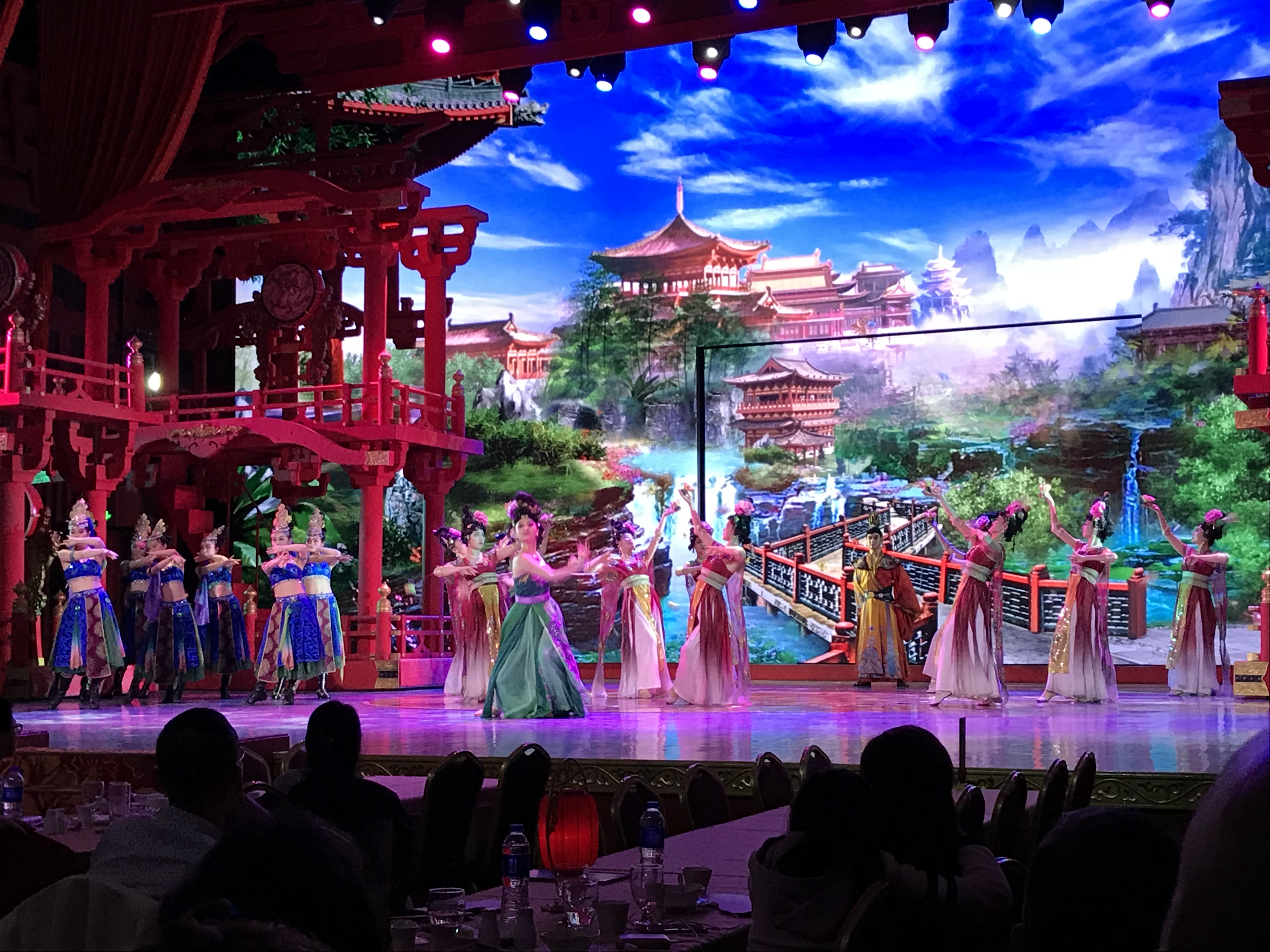 ./2018/03 - Viking China/14 - Tang Dynasty Dinner Show/IMG_6693.JPG